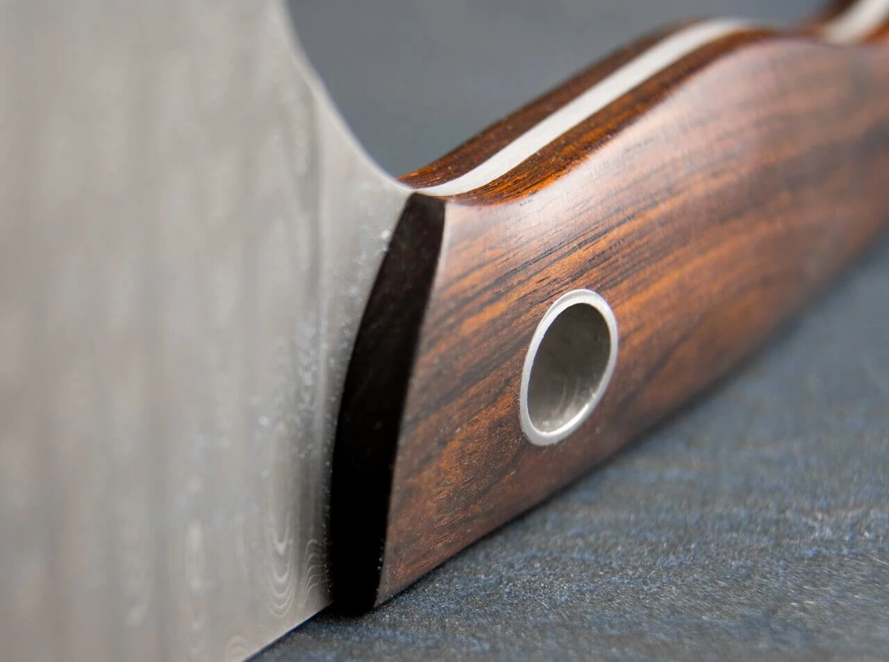 Saga Damast Grenadil Chefmesser 5 Saga Damast Grenadil Chefmesser – Bild 5