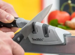 Gourmet Edge Grip Pull-Through Sharpener -Messer Outlet Geschäft kitcheniq gourmet edge grip pull through sharpener 09ew51181 4 1280x1280